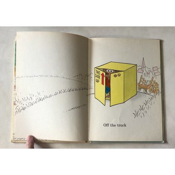 Vintage 1968 The Berenstain Bear HC Beginner Book Inside Outside Upside Down Box - Picture 11 of 15